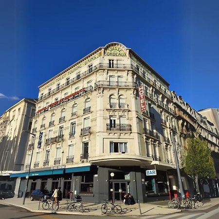 ホテル Campanile Grenoble Centre Gare エクステリア 写真