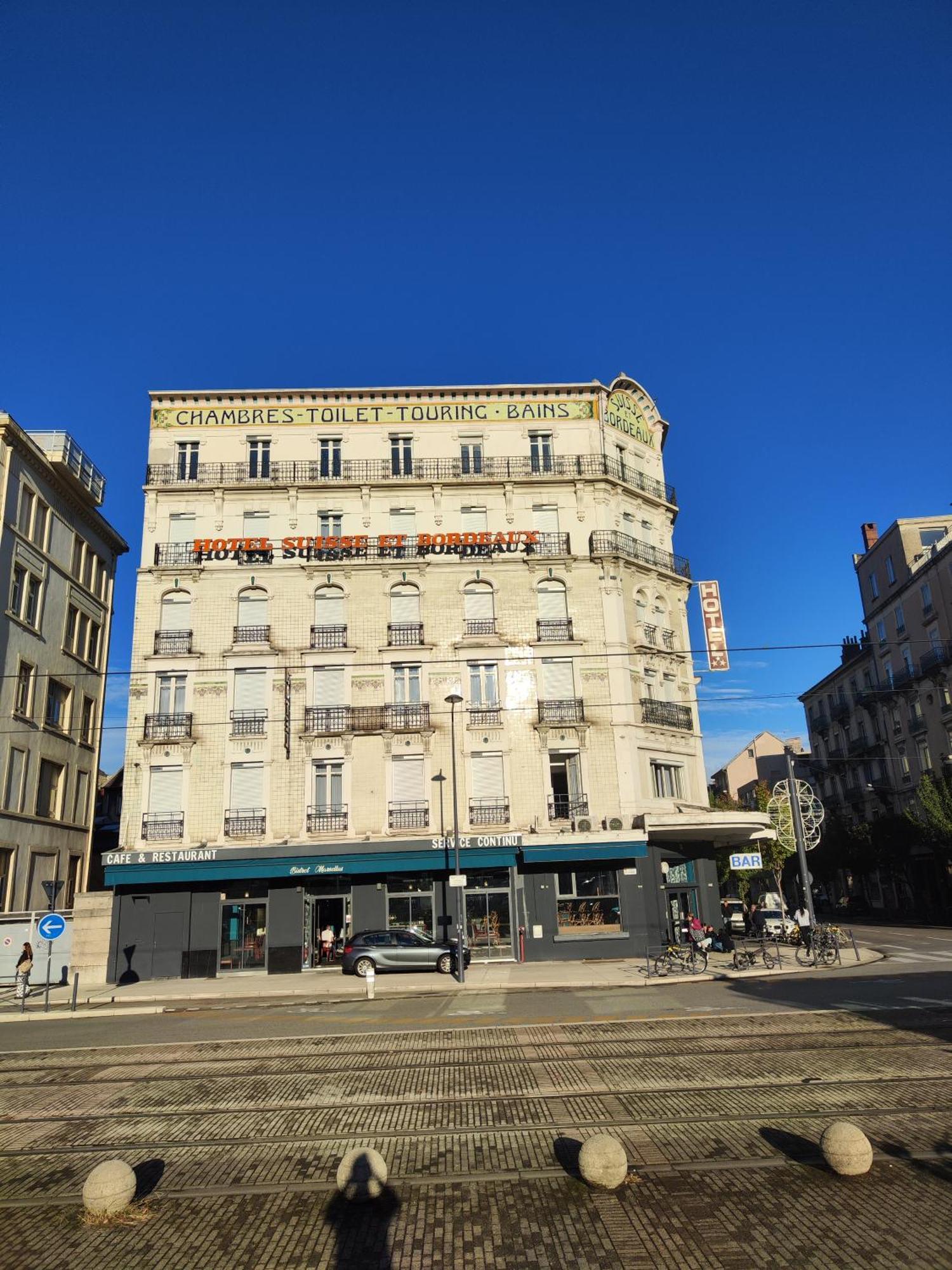 ホテル Campanile Grenoble Centre Gare エクステリア 写真