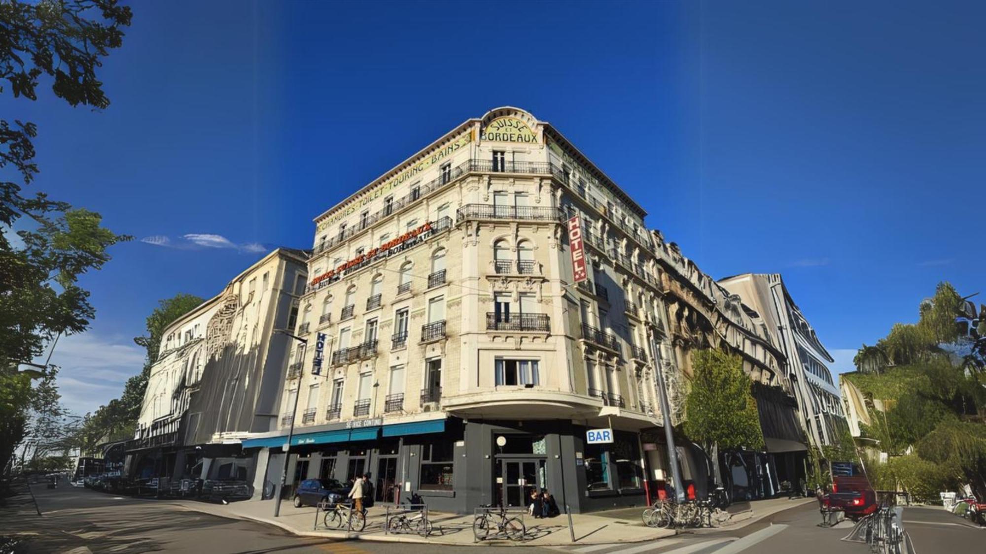 ホテル Campanile Grenoble Centre Gare エクステリア 写真